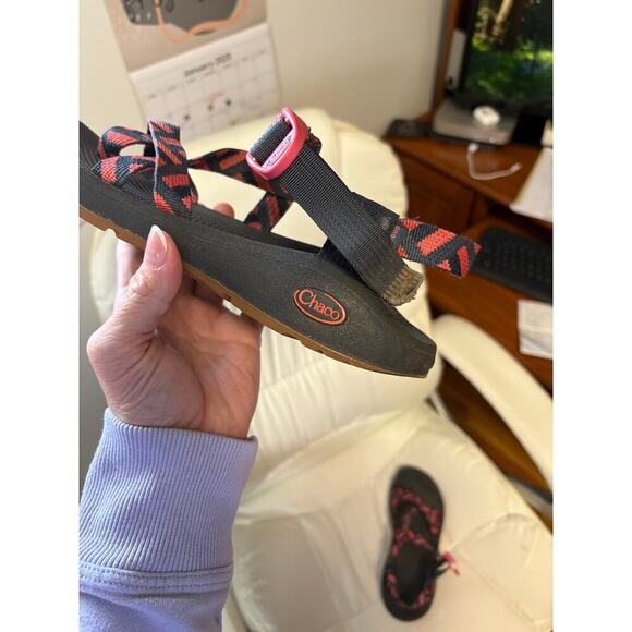 Chaco Z2 Classic Red Strappy Open Toe Slip - Picture 3 of 6